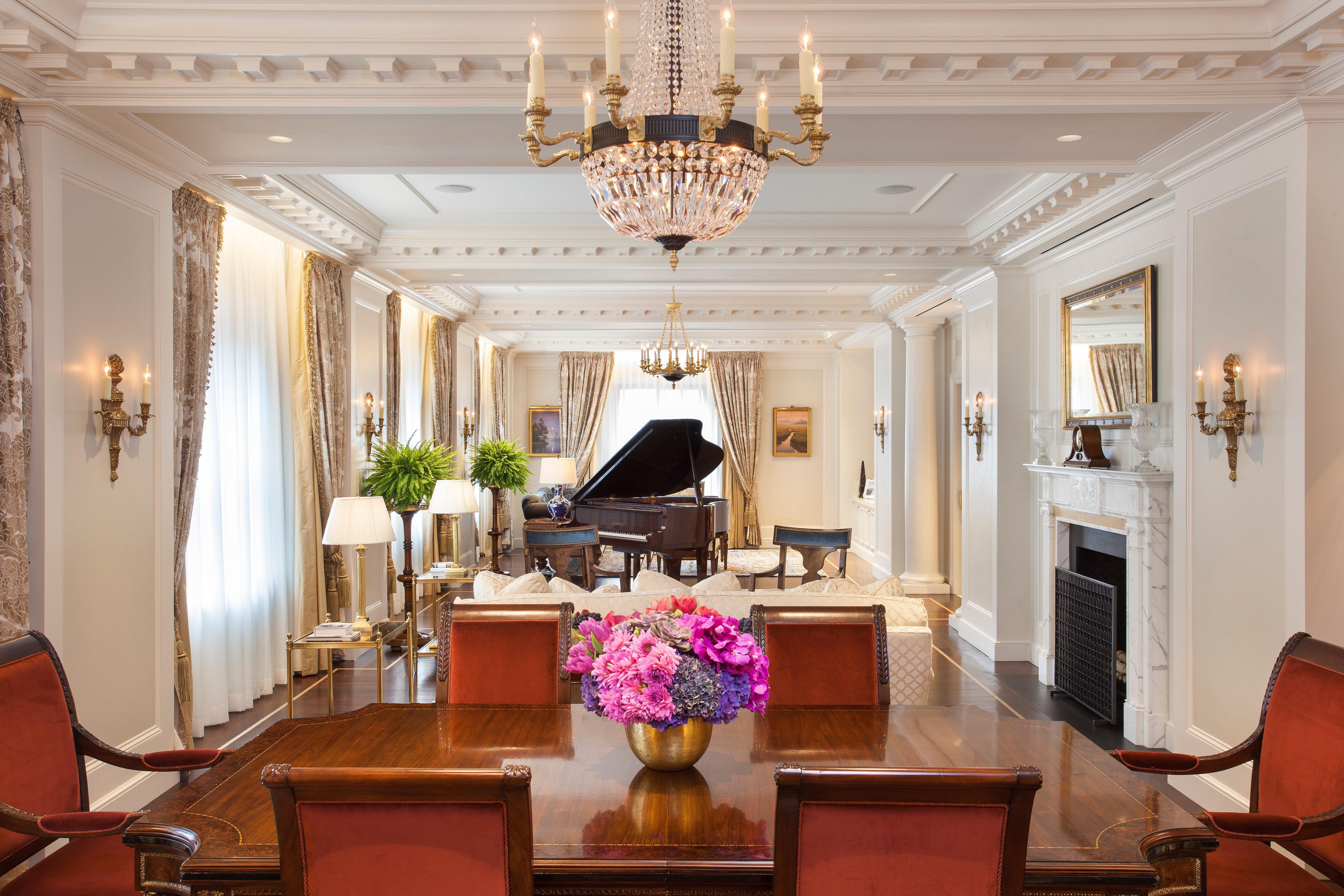 فندق إنتركونتننتال نيويورك باركلي نيو يورك المظهر الخارجي الصورة The living room of the Vice Presidential Suite