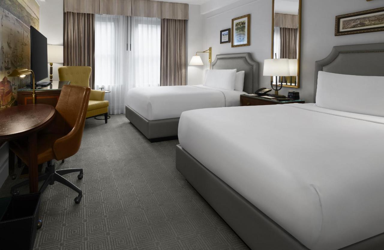 فندق إنتركونتننتال نيويورك باركلي نيو يورك المظهر الخارجي الصورة A guest room at the Hilton Boston Back Bay